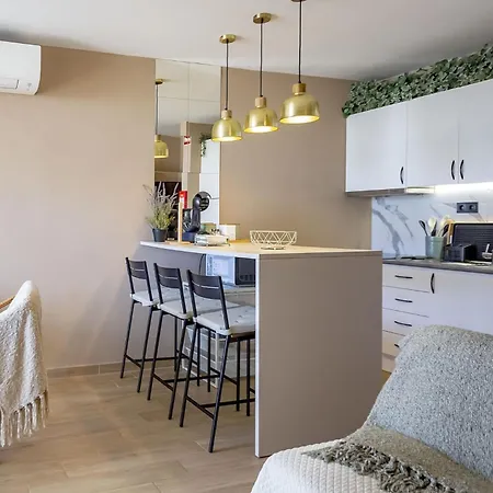 Mary's Ocean Албуфейра